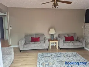 Four Bedroom Family and friends cozy home - Image 4