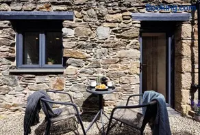 The Stables - Image 3