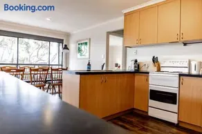 Allure " Absolute Waterfront " Family Friendly - Image 1