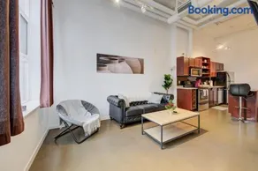 Entire 1 bedroom in the heart of KW downtown across Google - Image 2