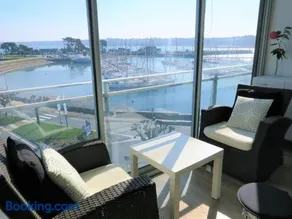Bel appartement rénové face au port avec loggia et garage privé à Perros-Guirec - FR-1-368-283 - Image 1