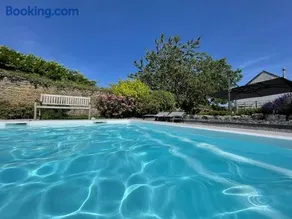 Gîte du Pèlerin à Hanzinne - piscine partagée - Image 2