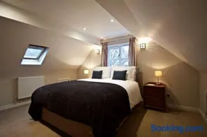 Converted Countryside Barn - Image 5