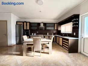 Serenity house - Image 1