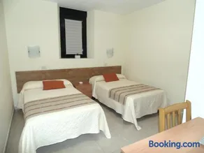 Apartamentos Outeiro - Image 1