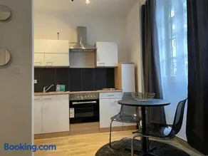 City Apartments Trier Suite 3 - Image 2