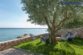 House Maruna - Image 1