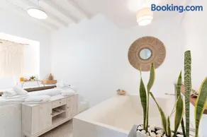 M Luxury Suite - Image 1