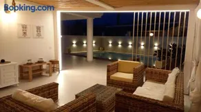 Villa con piscina privada, terraza y barbacoa | Vistas al jardín - Image 5