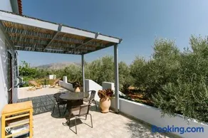 Myrsini's House - Neapoli Garden & Grove Retreat - Image 2