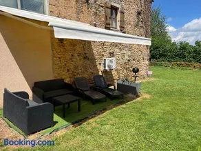 Mon Petit Paradis avec Piscine Intérieure Privative Chauffée et climatisation - Image 1
