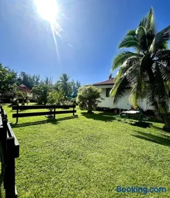 Fare Torehau Tiahura - Image 1