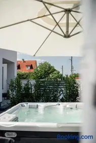 Style Inn Apartmanok - Image 1
