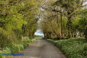 The Moat on the Greenway - Image 4
