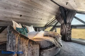 Black Diamond Chalet - Image 3