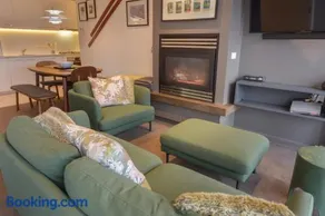Alto Villa 403 AMS Mt Buller - Image 3