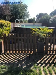 ESCALE AU FOND DU JARDIN - Image 3
