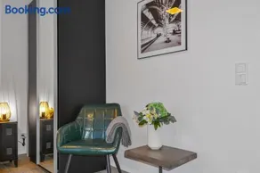 Apartment mit Terrasse, privater Eingang und Parkplatz - Image 1