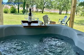 Whispering Oak- Lakefront Cabin Retreat - Image 2