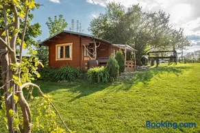 Cozy wood hut on the farm - Image 2