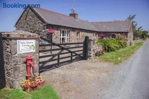 Sally Gardens Cottage - Image 1