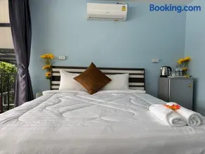 Riverside Hostel Phuket - Image 2
