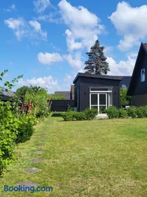 Cozy tiny house with private patio, Malmö - Image 2