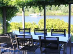 Riverside holiday home near Amsterdam - Image 2