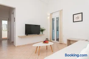 Naftilos Rosmarinus Apartments - Image 4