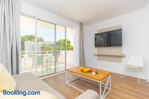 Apartamentos Massanet - Image 2