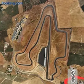 Casa de invitados hasta 6 personas circuito de sevilla - Image 2