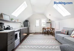 Cozy Urban Retreat, 2BR Near Downtown Denver - Image 4