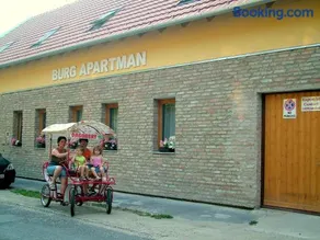Burg Apartman - Image 1