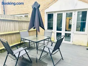 The Esplanade Lodge-Free Parking - Image 4