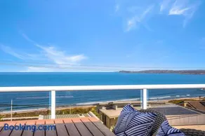 4 bedroom Chic Ocean View Home with Heated Pool, Fireplace and Hot Tub! - Image 4