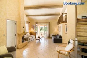 Villa Mas de Bouis - Views, Heated Pool, XL 6 Bedroom, AC, Nature, Beauty & Boules! - Image 1