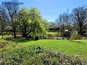 Modern townhouse with easy access to London - Image 4
