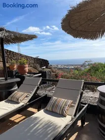 Castillo Lanzarote Villa Bentley - Luxury Villa -sleep in a volcanic cave - Image 2
