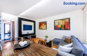 ClickTheFlat Luxury Apartment in Warsaw - Image 4