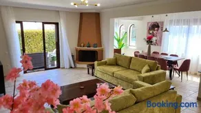 Villa Golden Sun with swimming pool and jacuzzi - Image 3