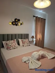 Nireides villas 'TOP DESTINATION' - Image 3