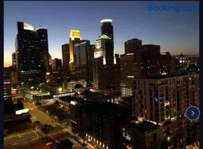 Luxury Skyline view of Minneapolis - Image 1