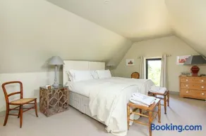 Duckpitts Barn - Image 2