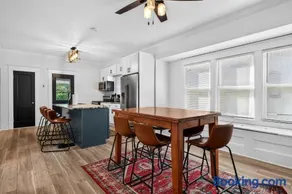 Spacious Retreat - Private Yard & Family Lounge - Image 4
