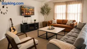 Family Friendly Playroom Garage - Image 1
