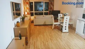 Marco Island -Very Spacious City Centre 1 Bedroom Apartment - Image 1