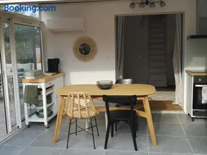 Frontignan petit maison coquette 50 m2 à 100 m de la plage - Image 3