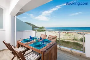 Artemis Beach Apartments - Image 2