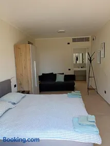 Moon room of Como - Image 1