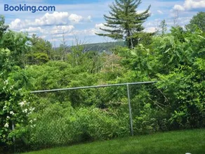Cute 2 bdrm Condo walking distance to Weirs Beach! - Image 3